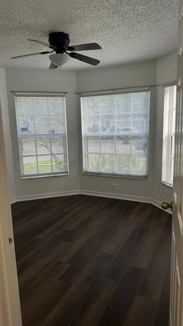 5721 Rywood Dr - Photo 3 of 16