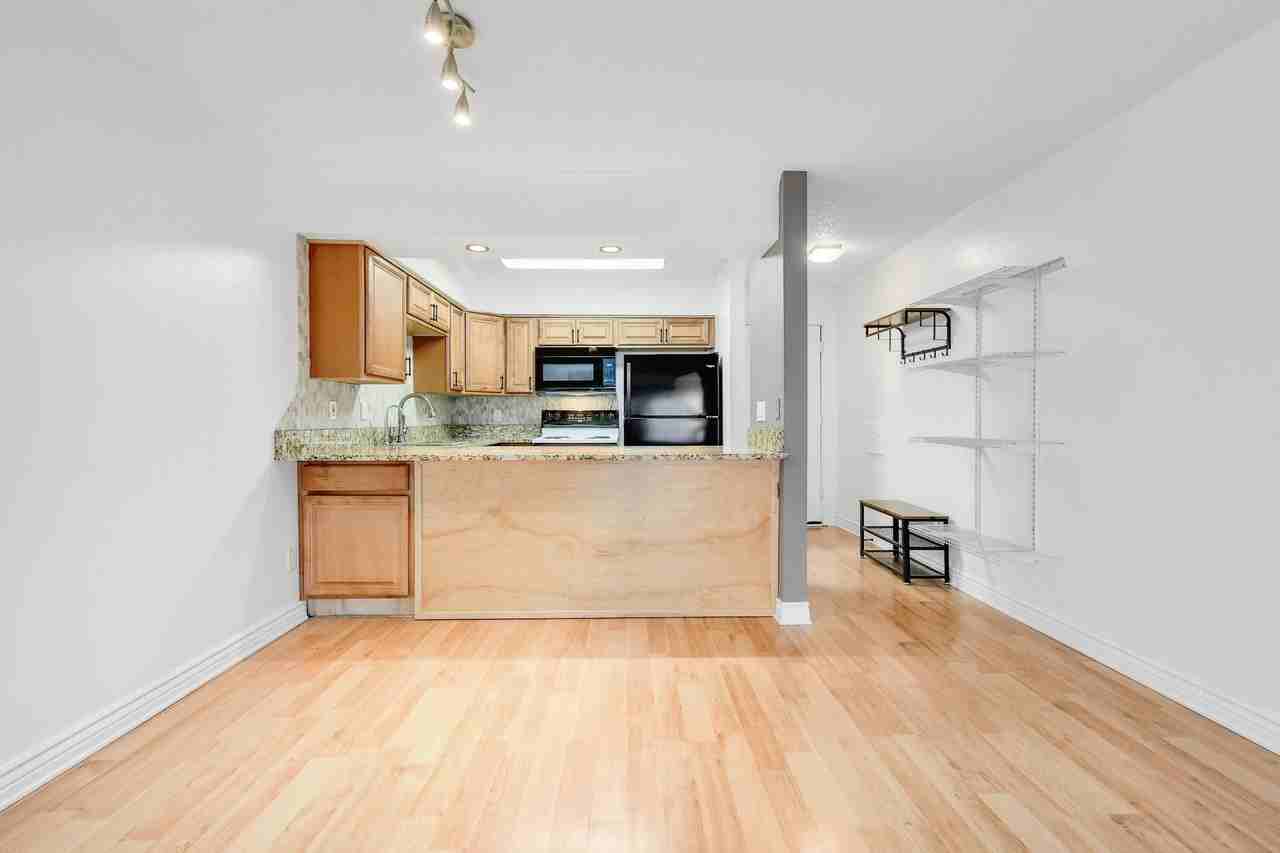 3100 Ward Pl - Photo 5 of 10