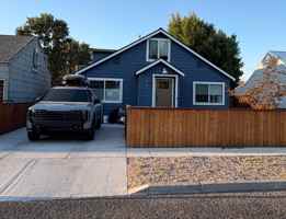 featured image of 845 Ne 2nd St