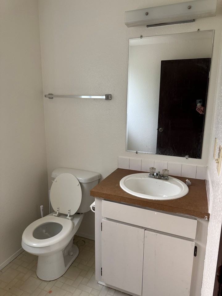 950 Sw Harrier Cir #3 - Photo 4 of 10