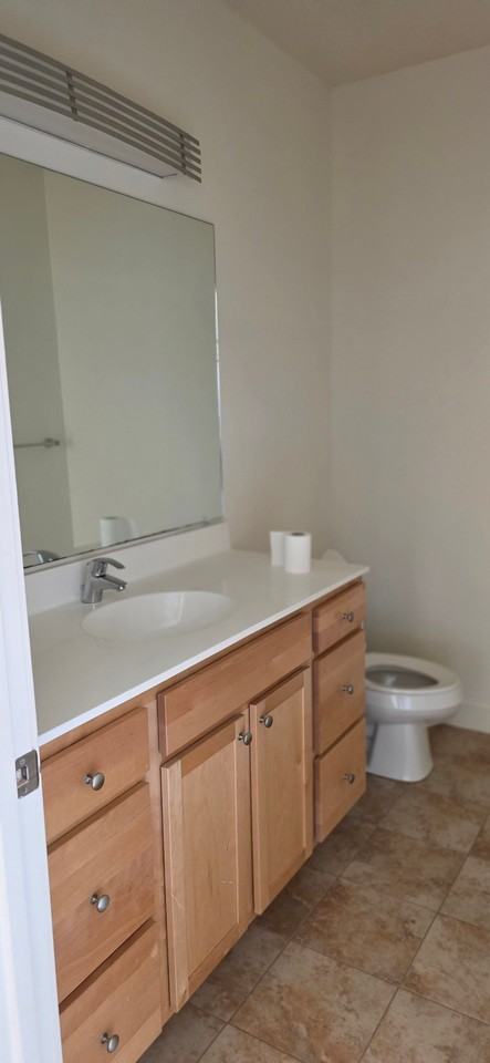 1195 North Ave #305 - Photo 7 of 12