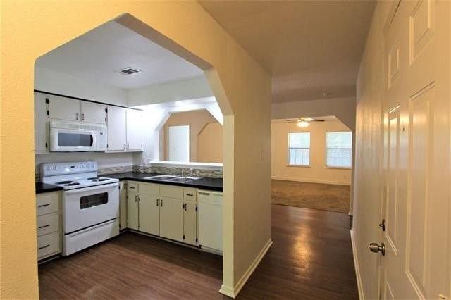 1308B Coleman St - Photo 2 of 20
