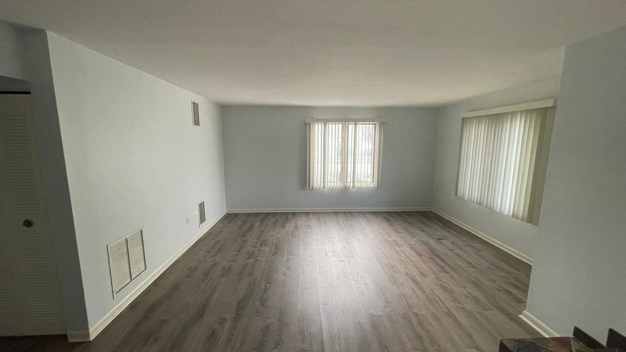 50 E Blackwell St #A - Photo 6 of 22