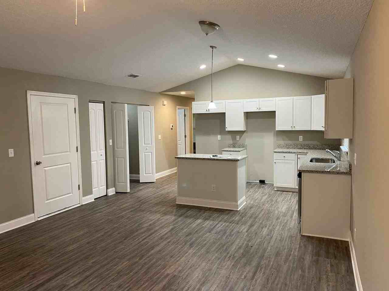 5357 Oak Trail Ln - Photo 6 of 17