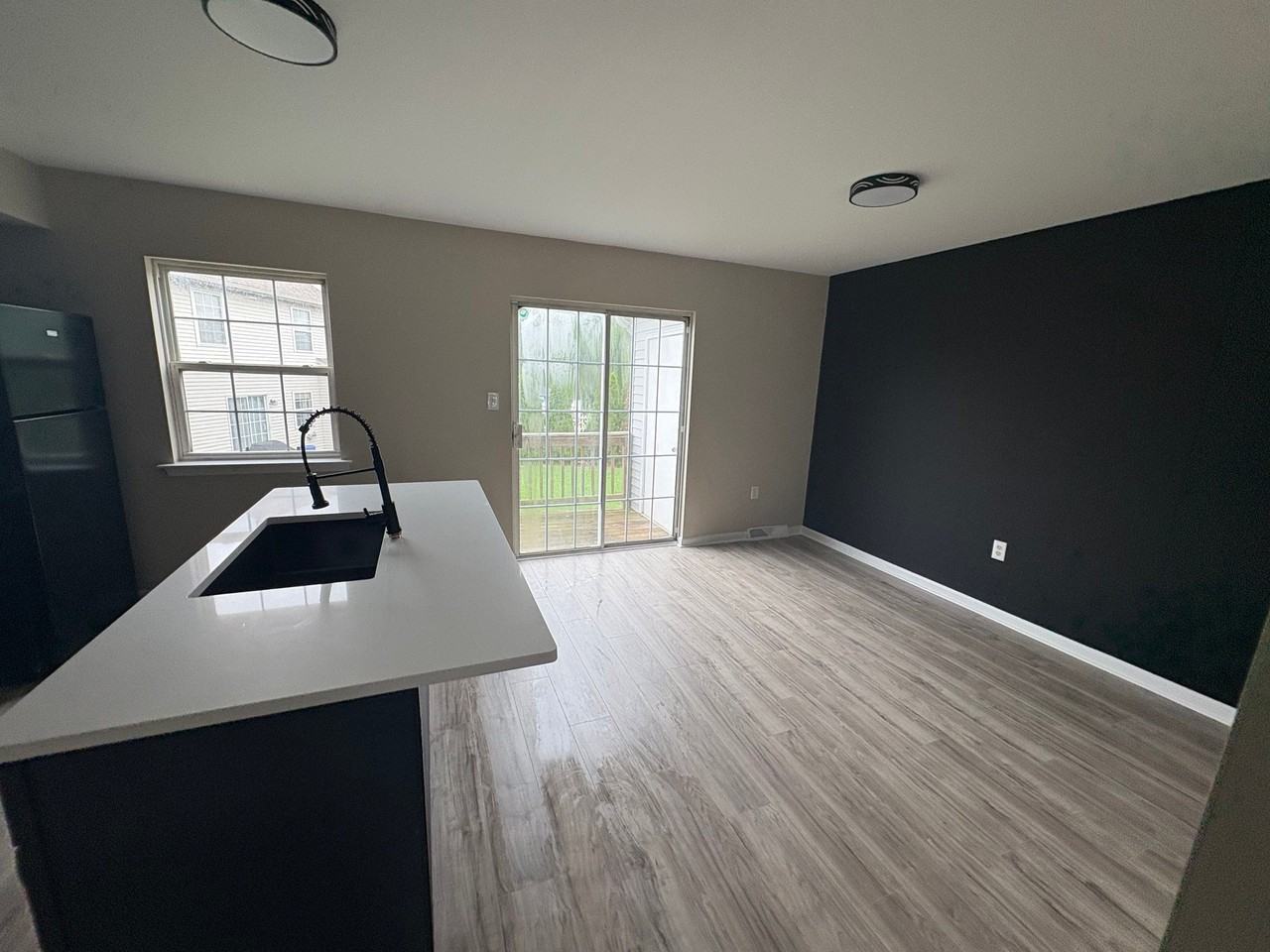 209 Wild Cherry Ln - Photo 2 of 11