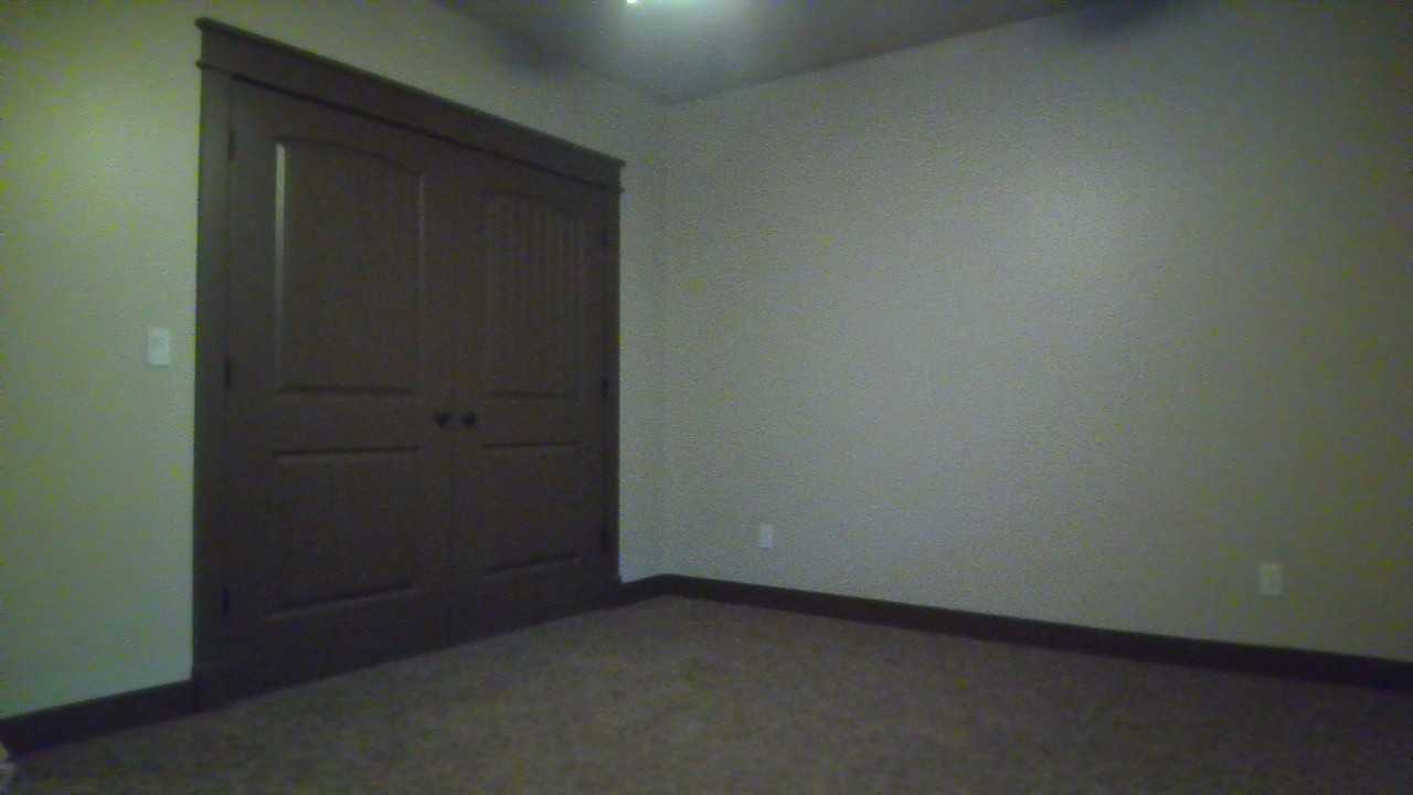 2122 E Avian Way - Photo 4 of 6