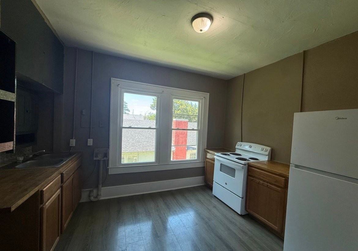 209 E Capitola Ave #B - Photo 6 of 6