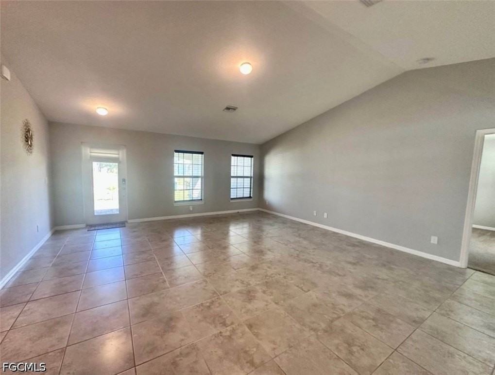 1220 Ne 11th Ter - Photo 3 of 11