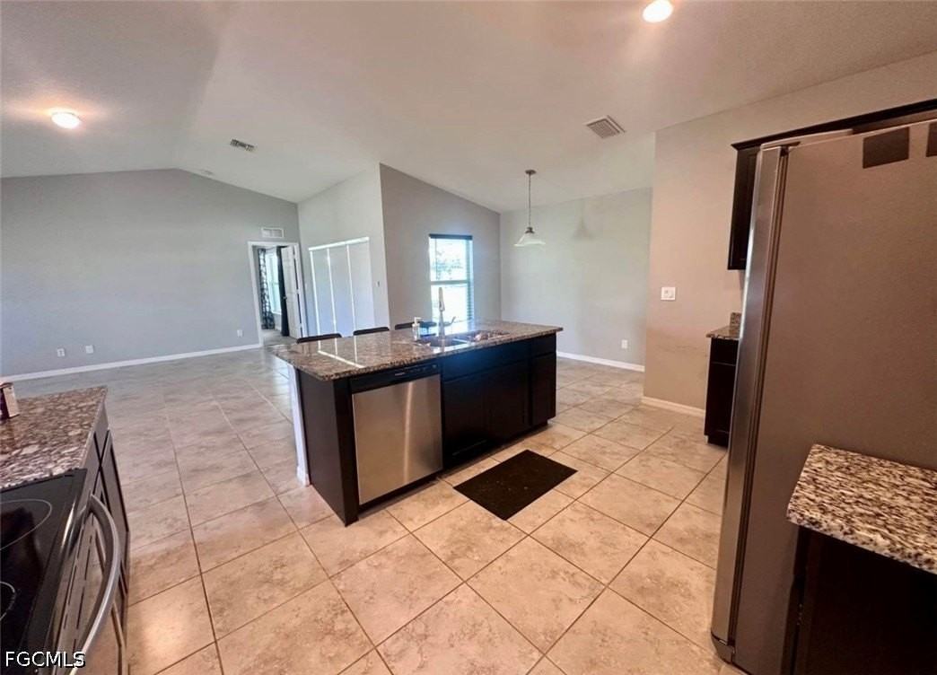 1220 Ne 11th Ter - Photo 5 of 11
