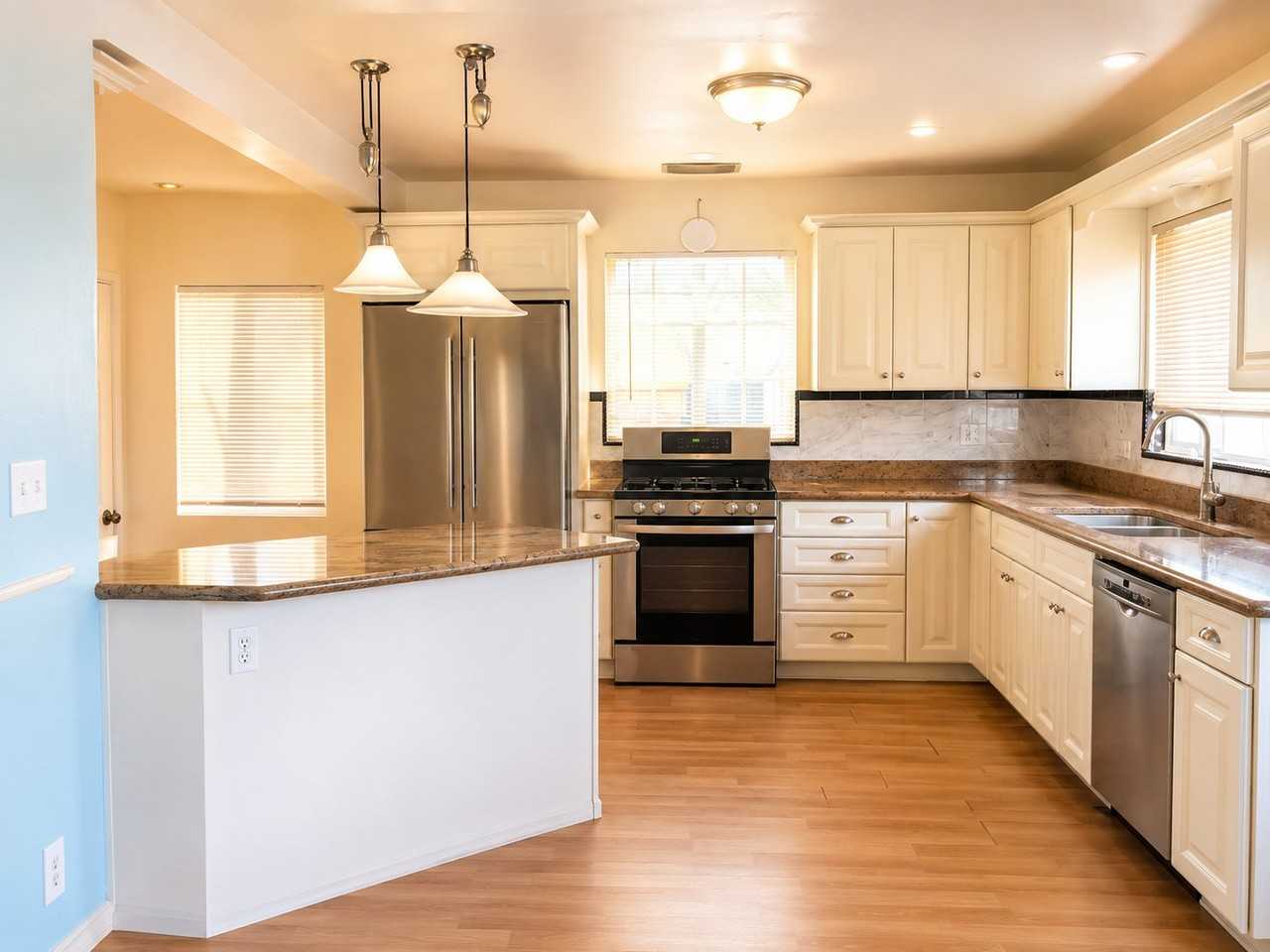 355 S Bryant Ave - Photo 6 of 9
