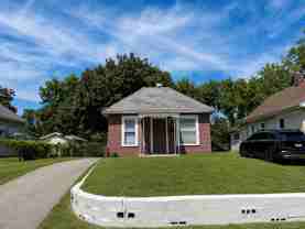 2004 Esterly Ave - Photo 1 of 1