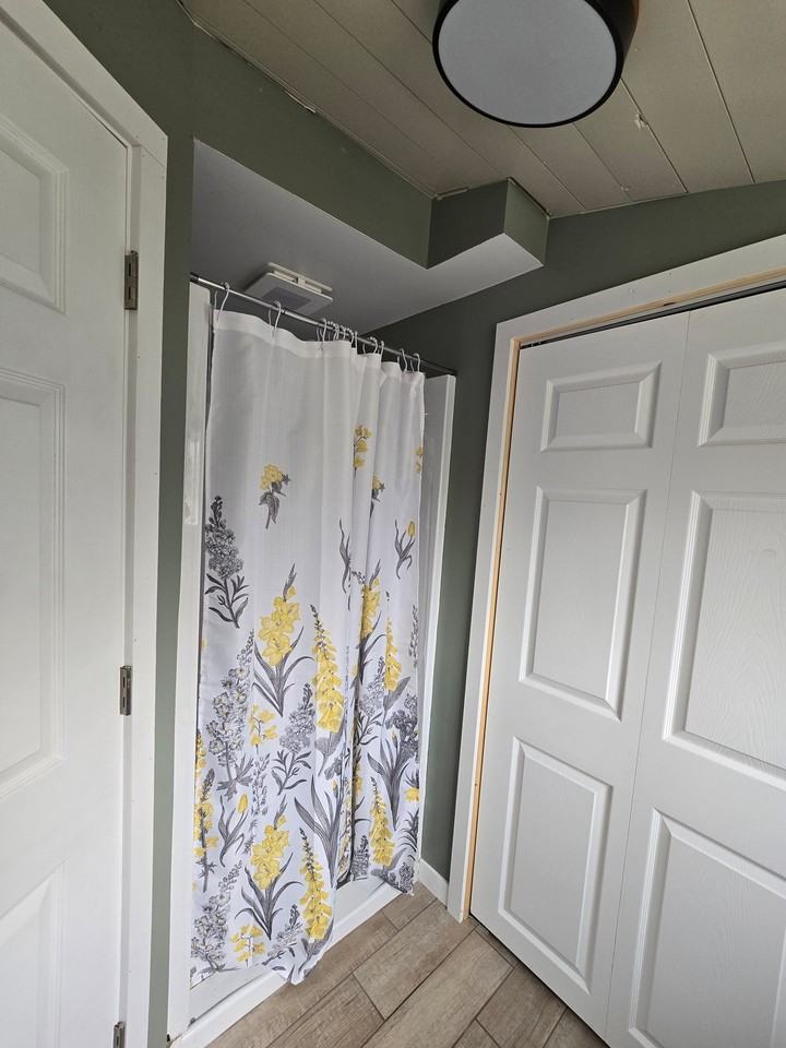 2721 Minnesota Ave - Photo 4 of 9