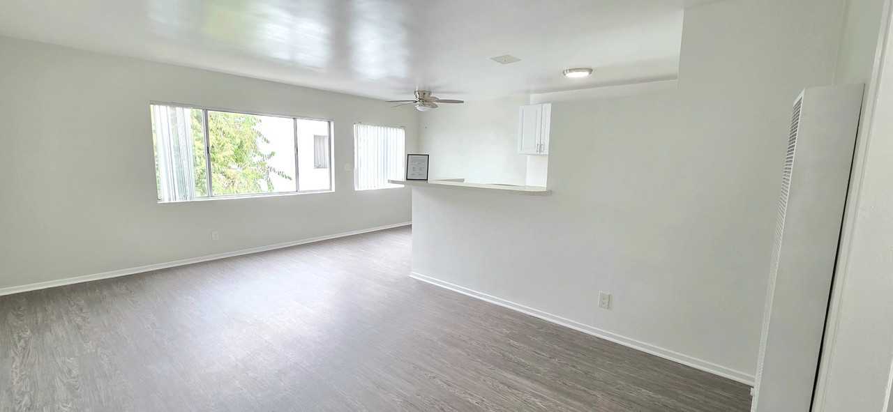 4741 S Slauson Ave #7 - Photo 5 of 17
