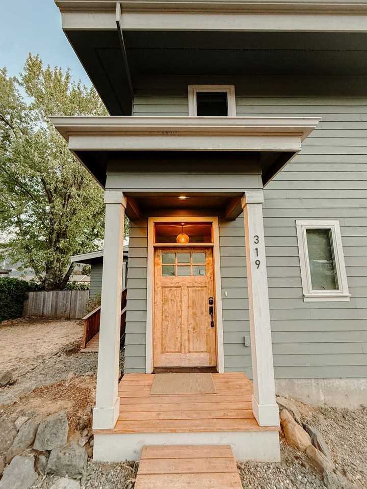 319 W Jefferson St