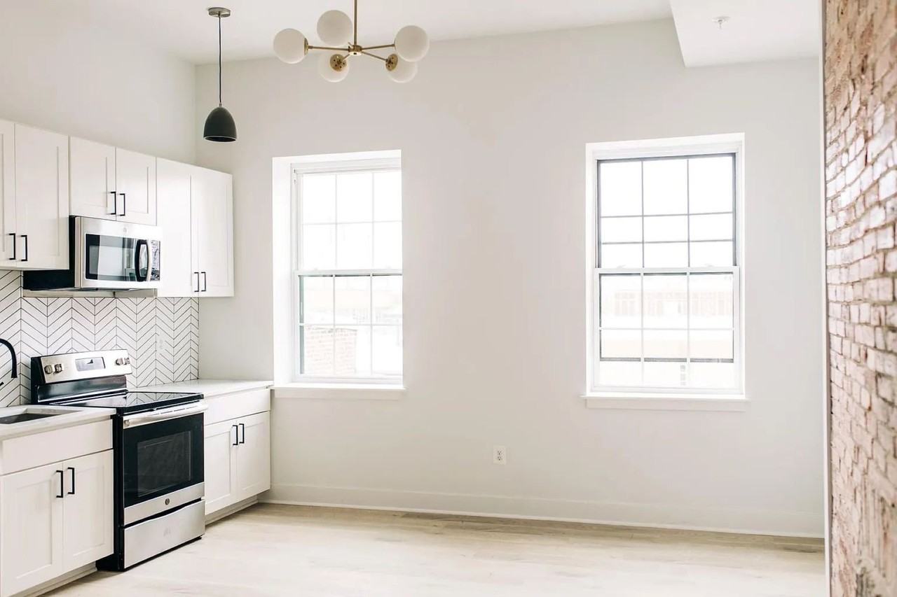 419 Saint Paul St #5 - Photo 4 of 13