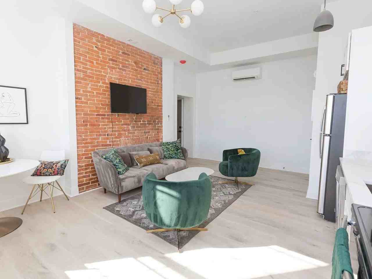 419 Saint Paul St #5 - Photo 7 of 13