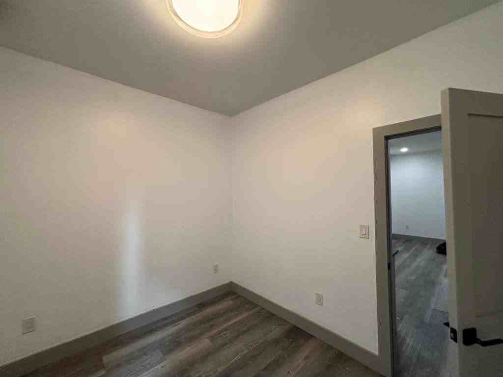 181 Baldwin Ave #1R - Photo 2 of 7