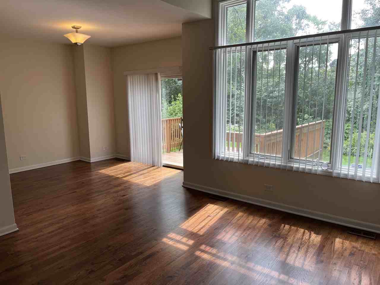 1745 Jefferson Ave - Photo 4 of 20