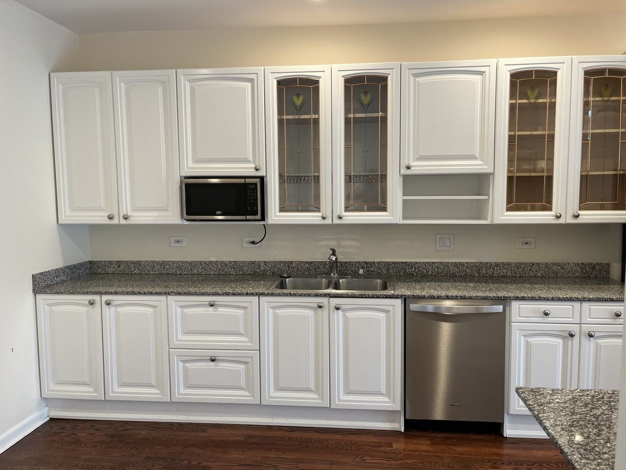1745 Jefferson Ave - Photo 5 of 20