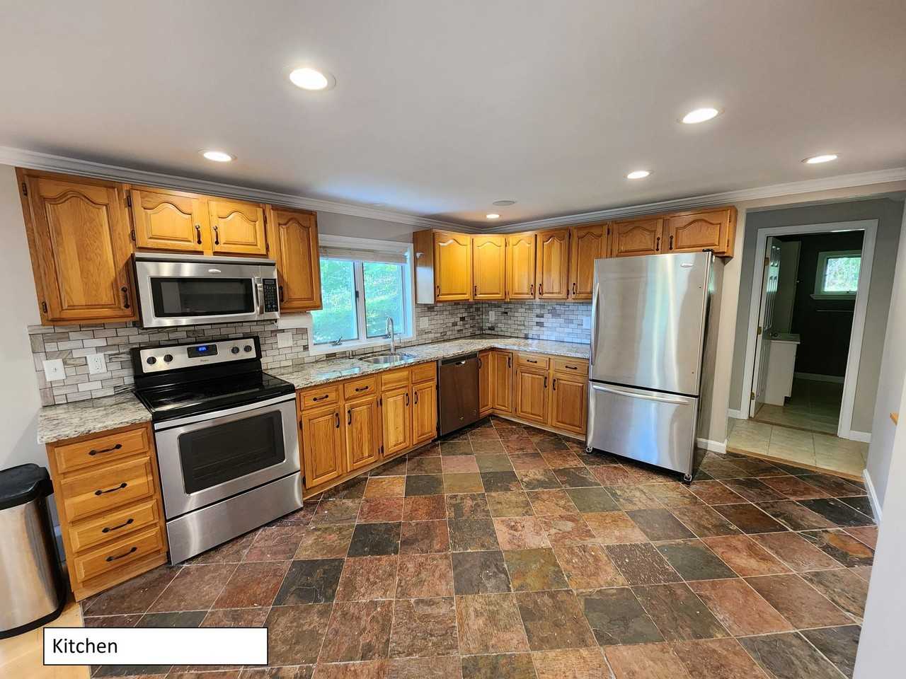 68 Peach Orchard Rd - Photo 3 of 20