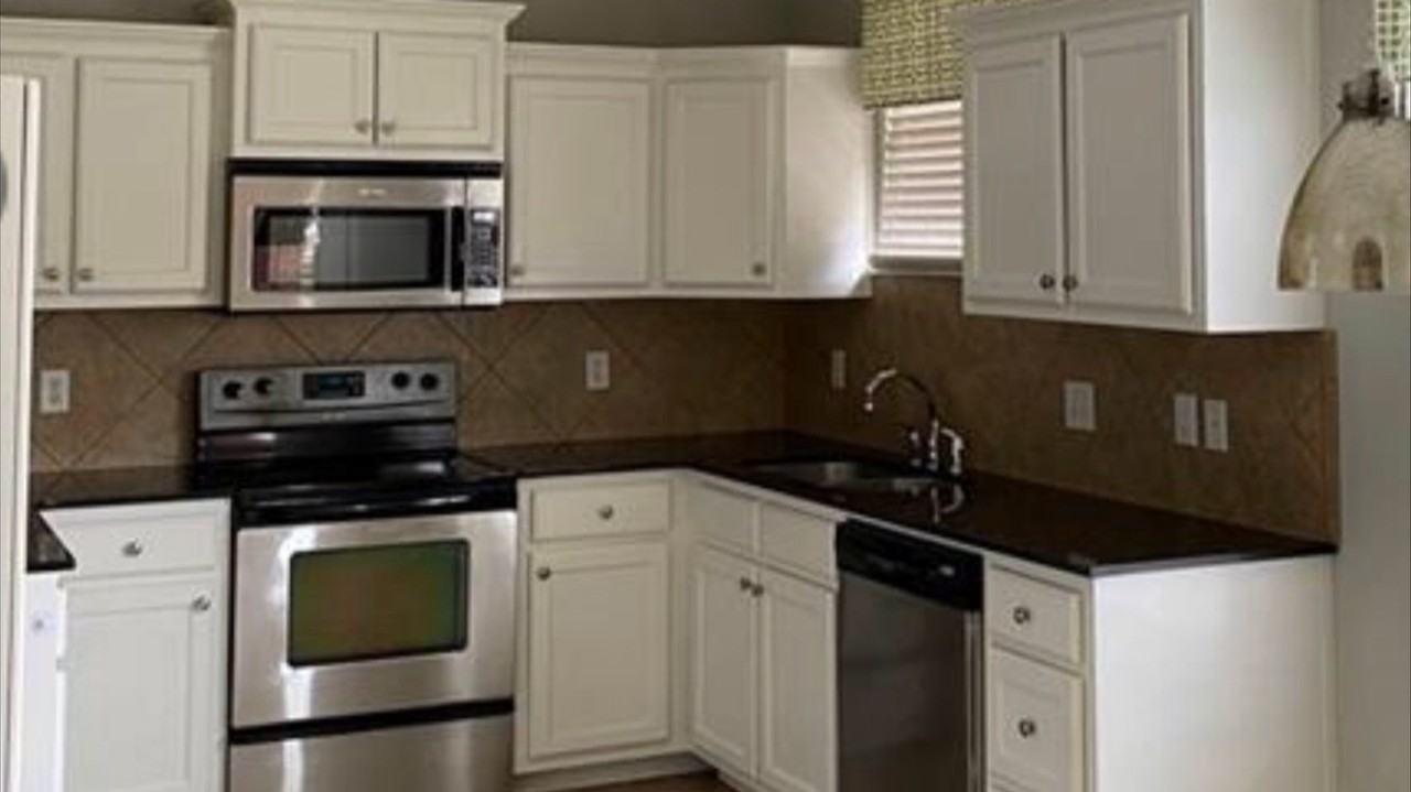2622 N Brush Creek Dr - Photo 5 of 14