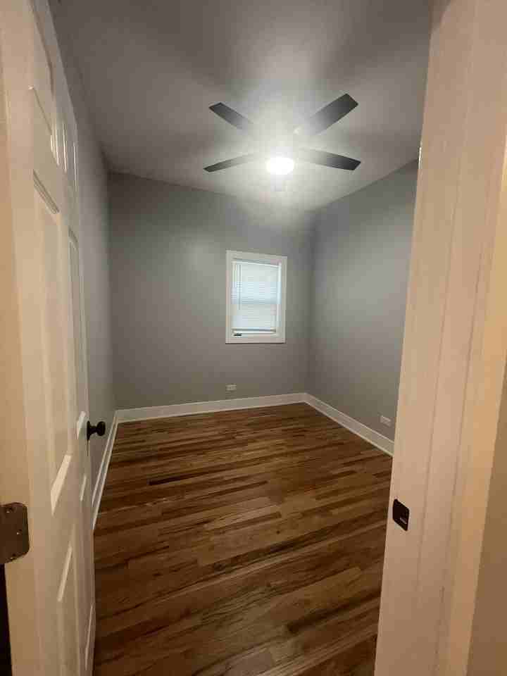 1741 N California Ave #1742-2R - Photo 3 of 9