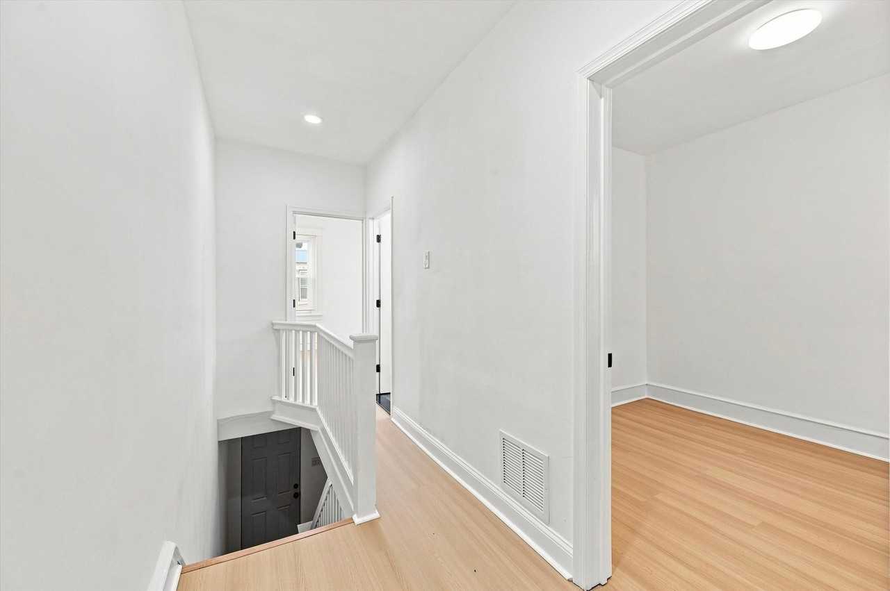 5531 Blakemore St - Photo 5 of 15