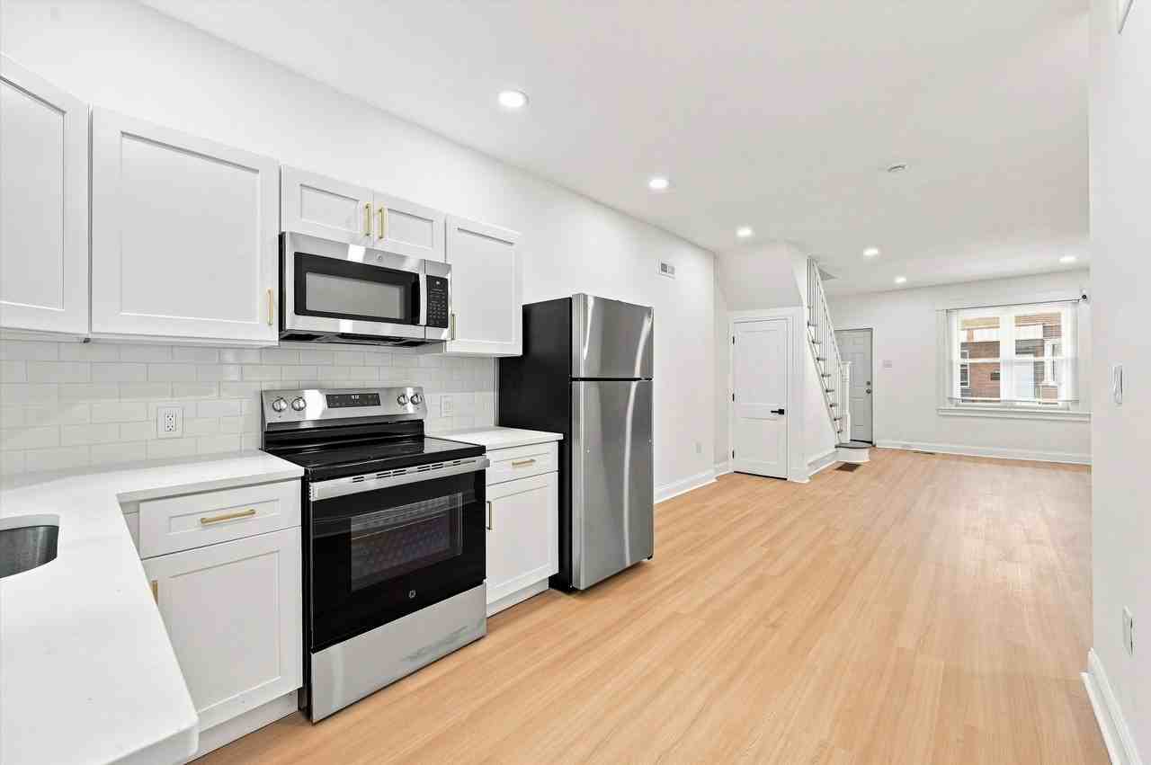 5531 Blakemore St - Photo 7 of 15