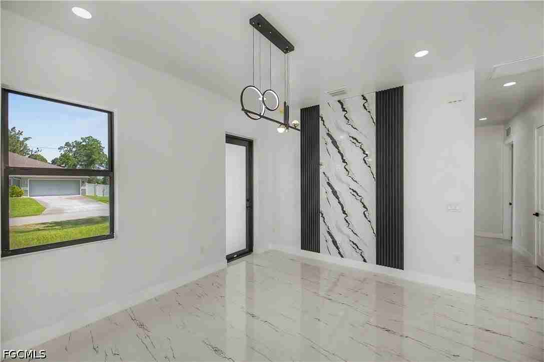 3121 69th St W - Photo 6 of 50