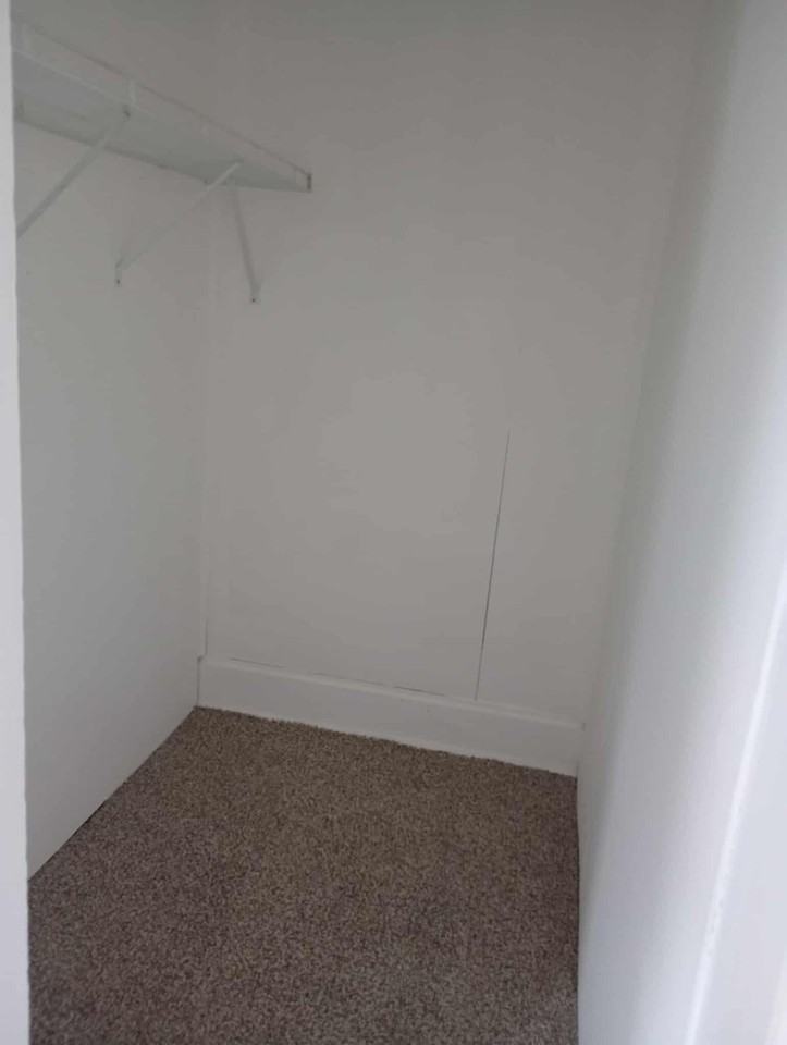404 York Pl #B - Photo 4 of 11
