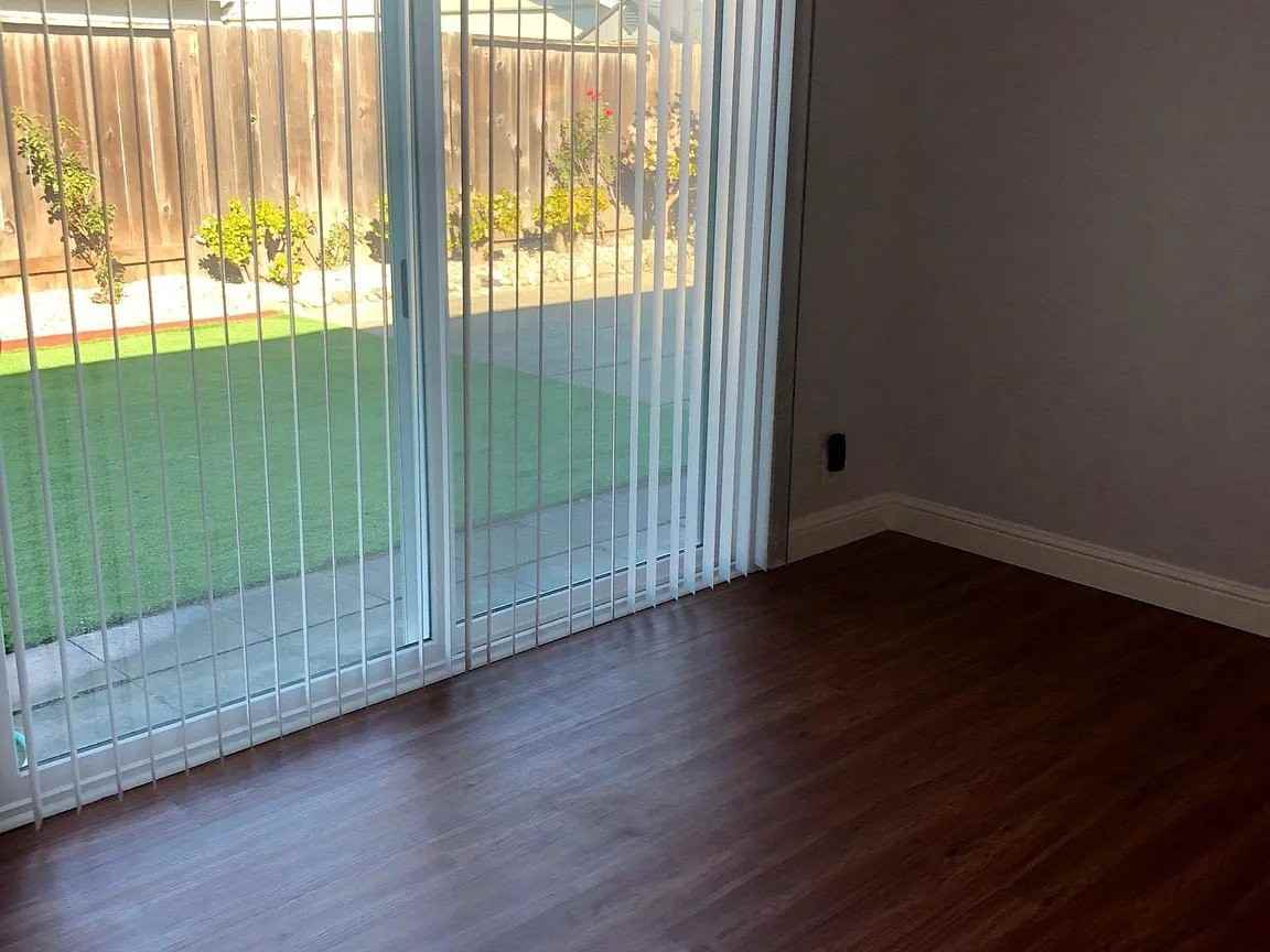 457 Chesapeake Ave - Photo 5 of 7