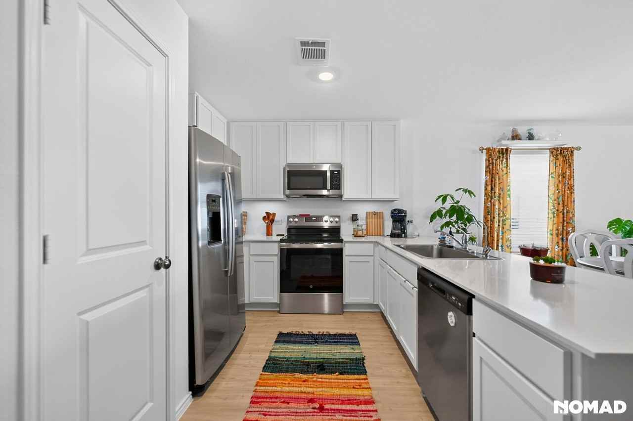 408 Heritage Groves Rd - Photo 3 of 35