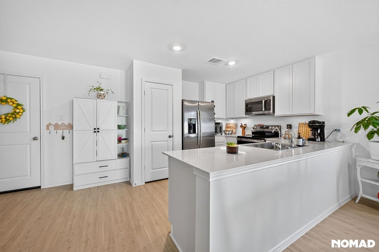 408 Heritage Groves Rd - Photo 4 of 35