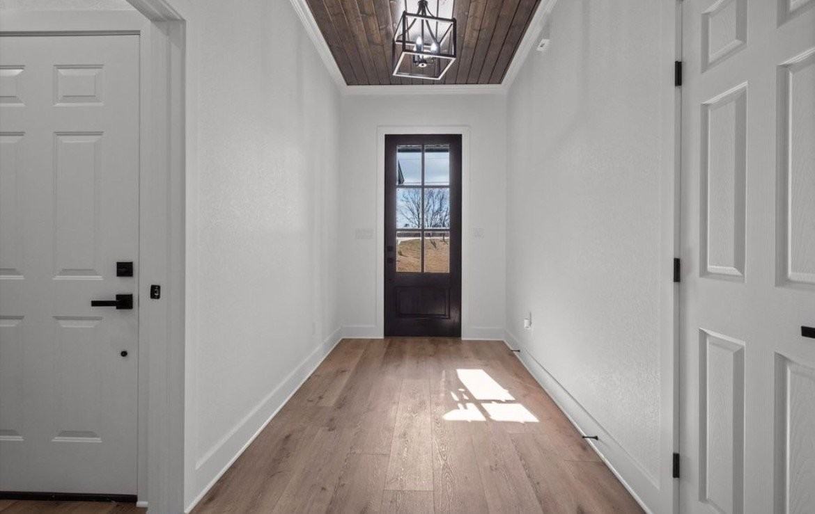 12376 Country Pl - Photo 2 of 14