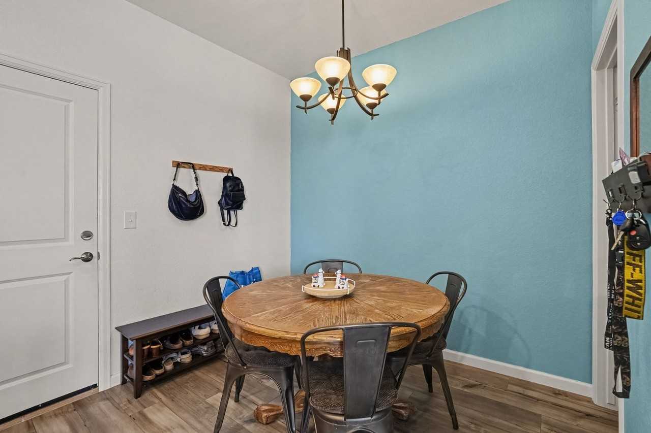12496 Childers St - Photo 7 of 23