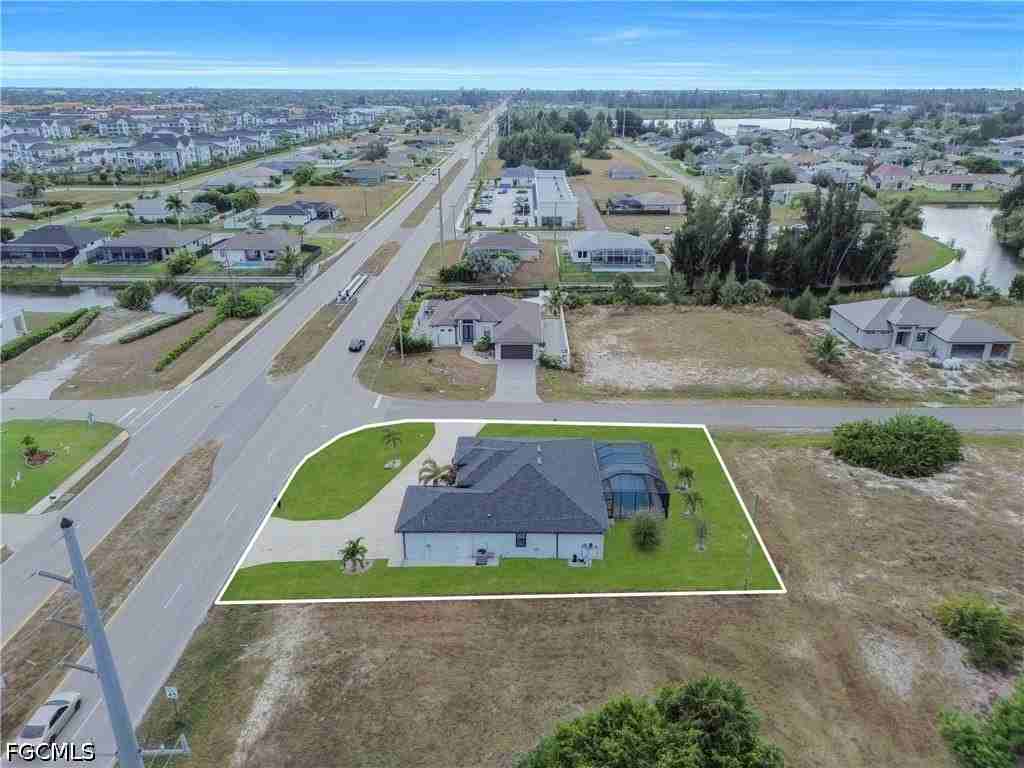 24 Chiquita Blvd S - Photo 3 of 39