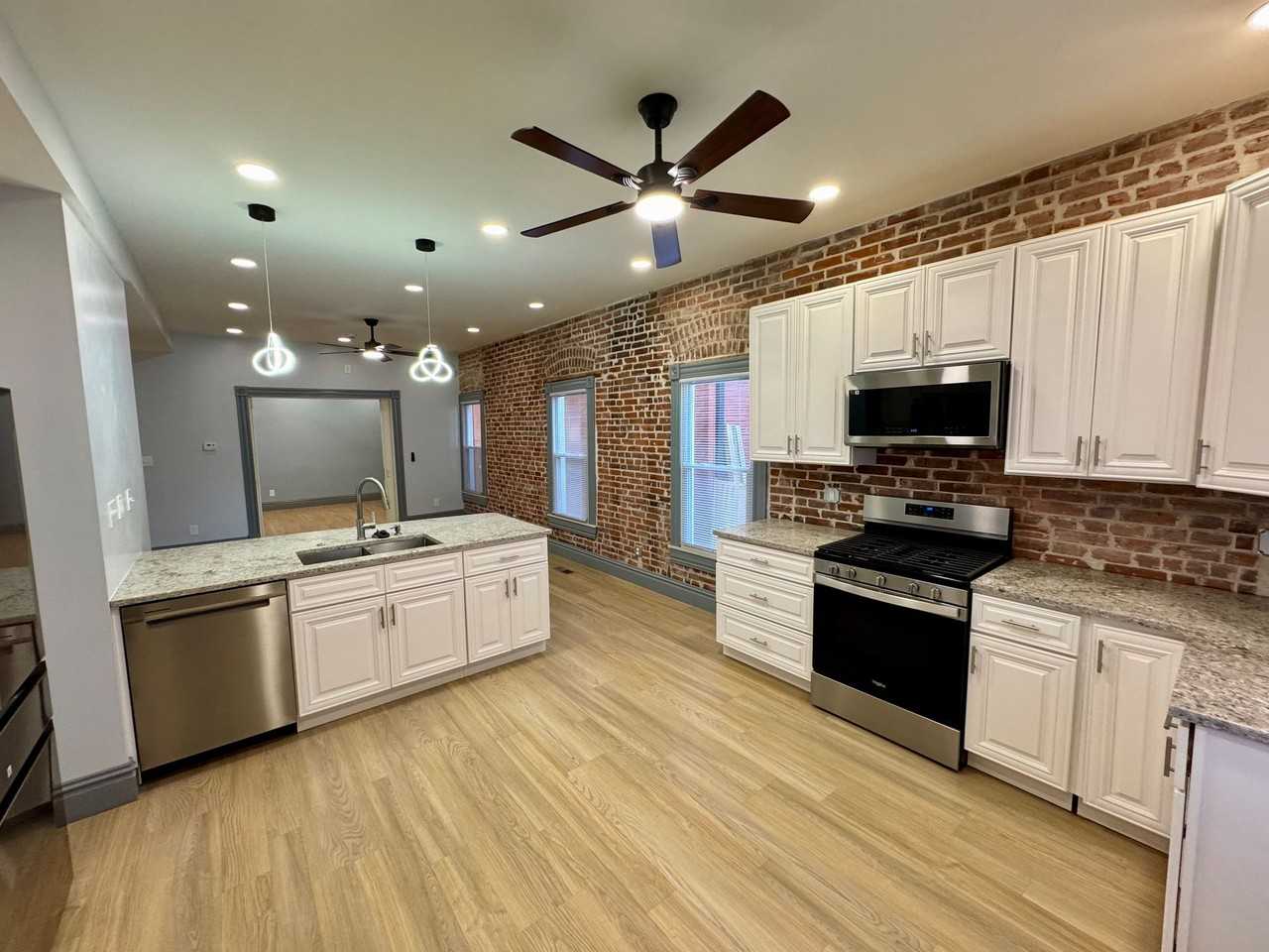 2137-2139 California St - Photo 3 of 16