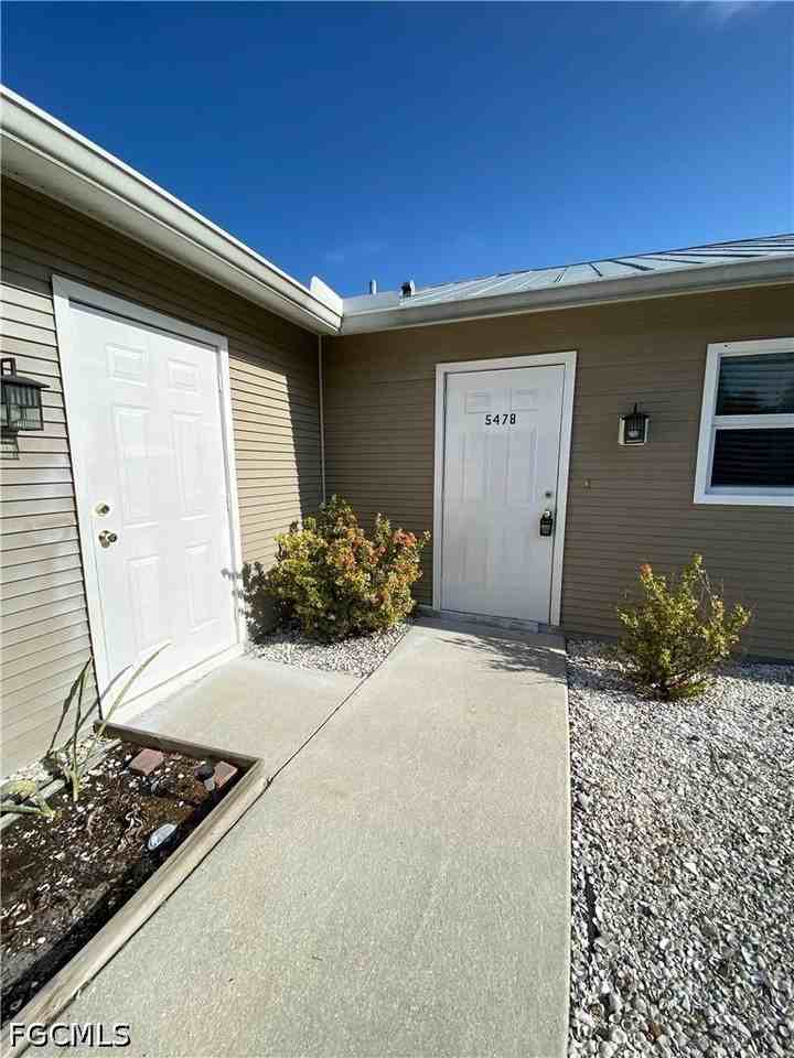 5478 Thomas St - Photo 3 of 22