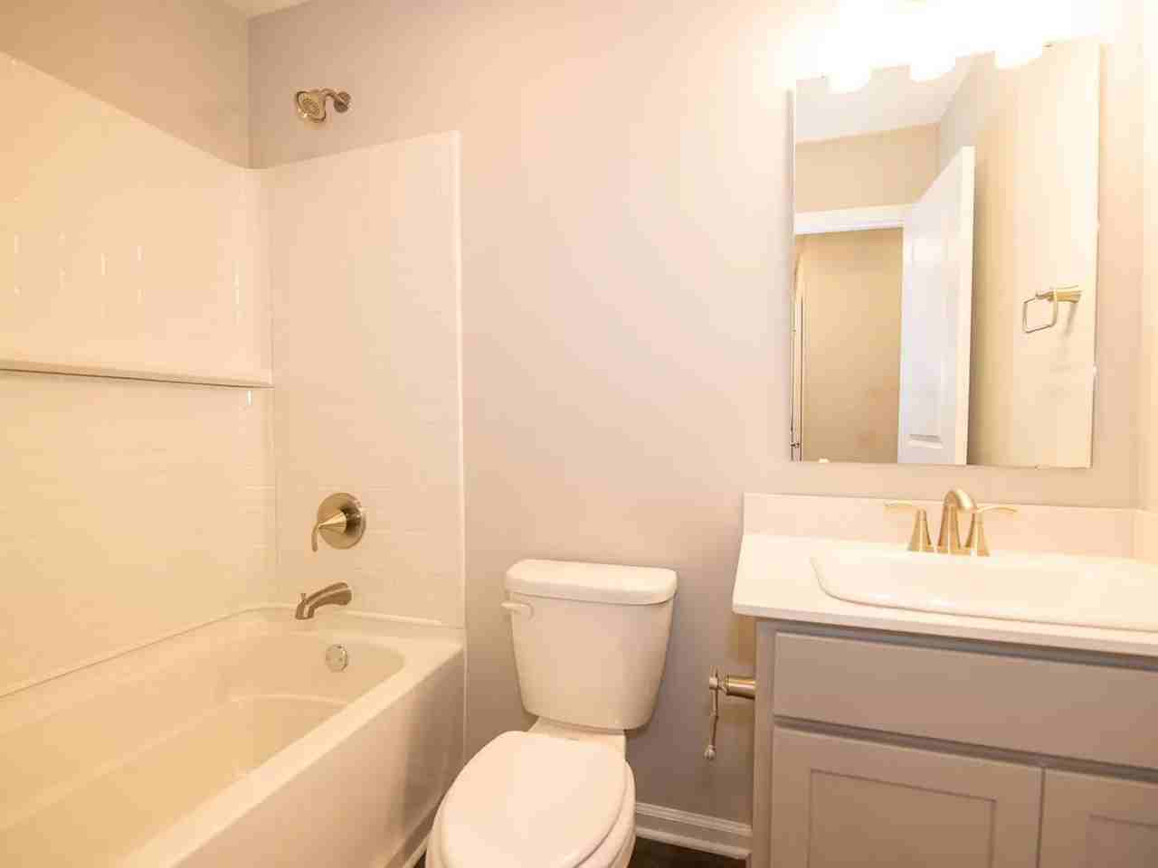 6436 Yuma Ct - Photo 5 of 20