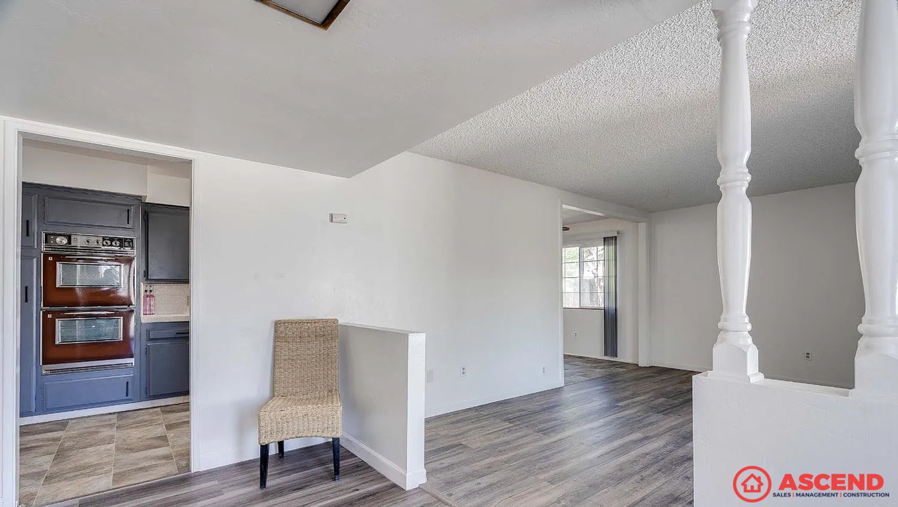 6201 Hartman Ave - Photo 5 of 16