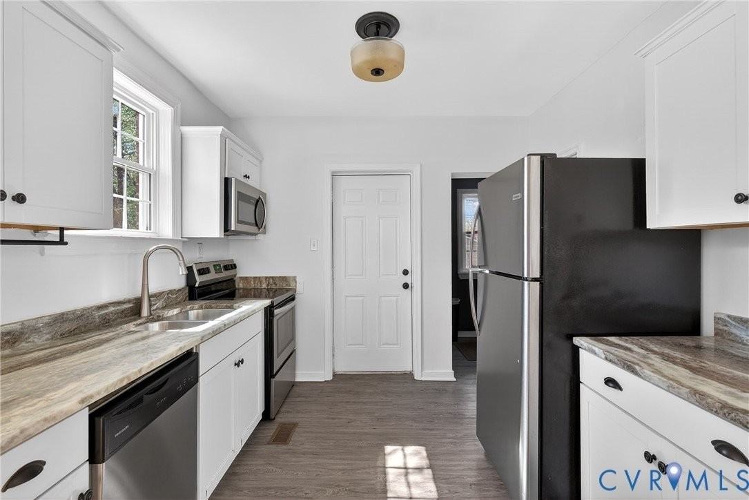 3510 Maryland Ave - Photo 4 of 19