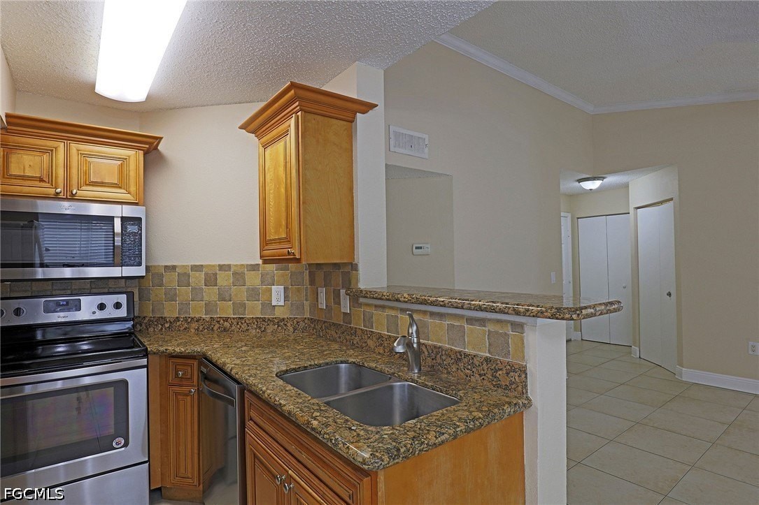 12601 Equestrian Cir #1104 - Photo 3 of 18