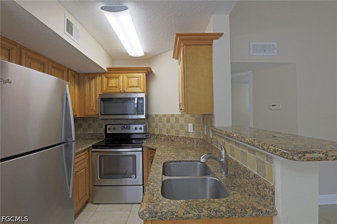 12601 Equestrian Cir #1104 - Photo 5 of 18
