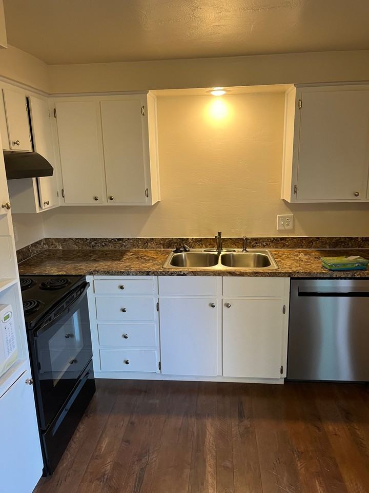 3107 13th St Se - Photo 5 of 13