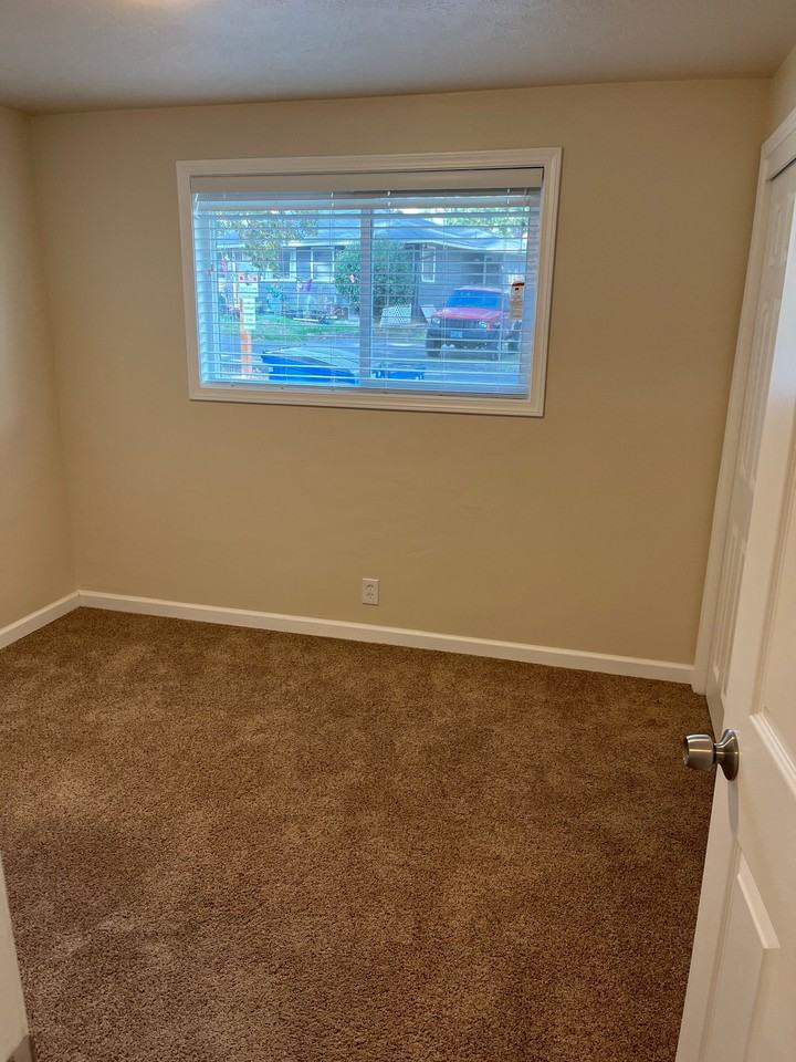 3107 13th St Se - Photo 6 of 13