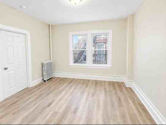 191 1st St #11 - Photo 4 of 5