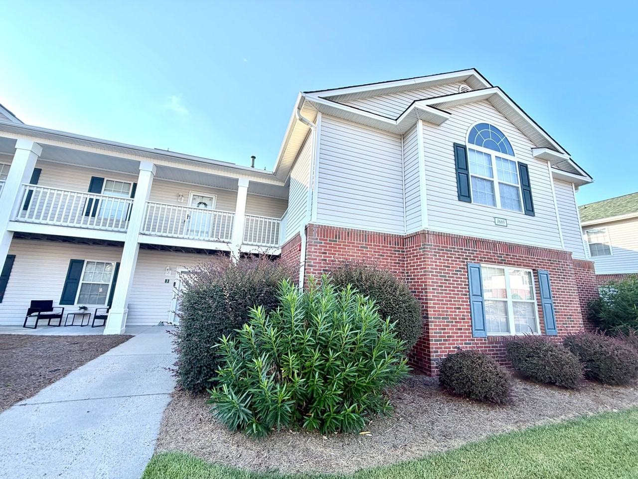 1605 Willoughby Park Ct #7 - Photo 2 of 21