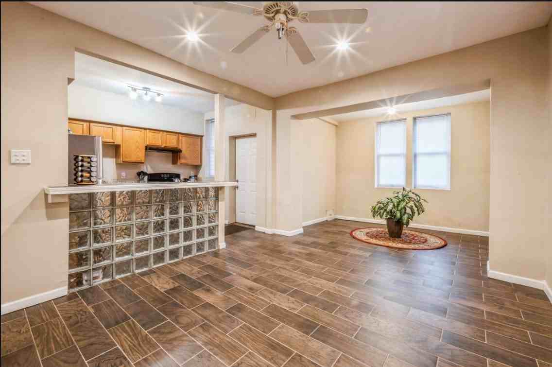 1449 E 71st Pl #1 - Photo 3 of 4