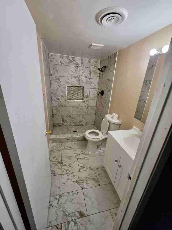 5301 Demaret Ave #24 - Photo 6 of 8