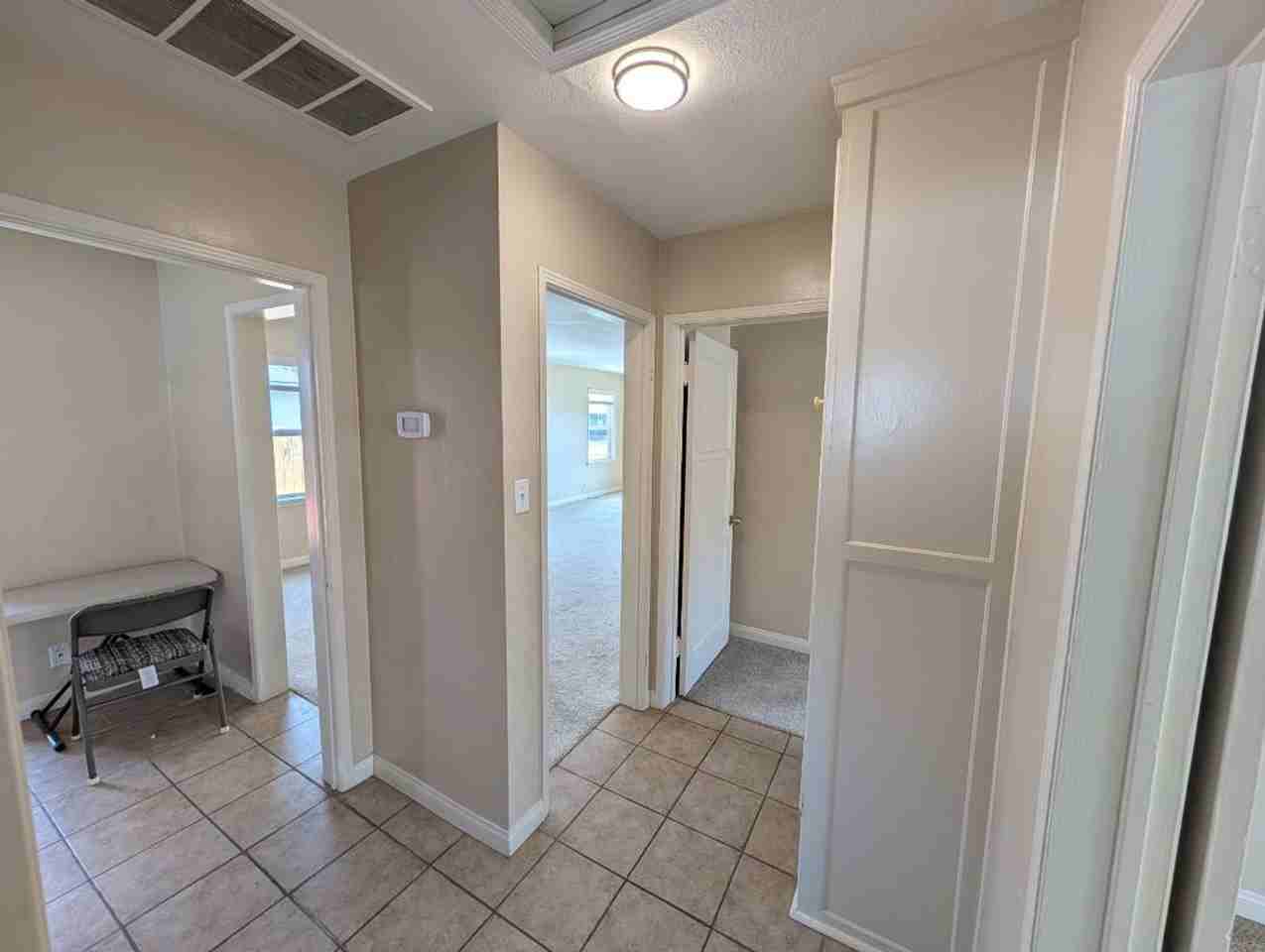4829 Gundry Ave - Photo 4 of 17
